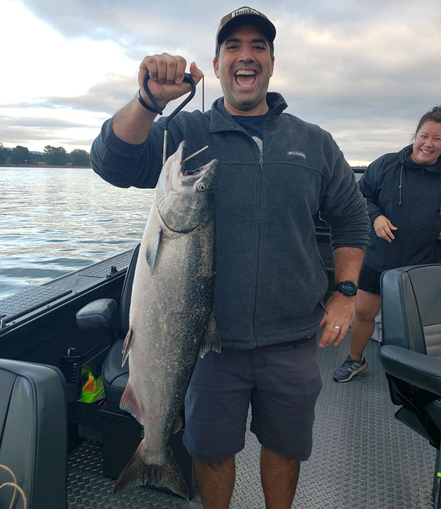 Buoy 10 King Salmon Fishing Charter