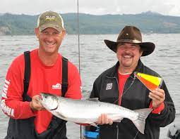 The Effective Salmon Strategies at Buoy 10 Revealed