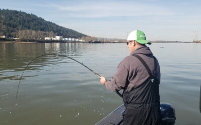 Gearing Up for Fall: How to Dress for a Columbia River Fishing Trip